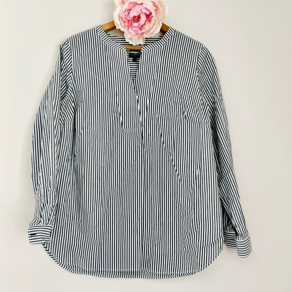 Talbots Black White Stripe Oxford Blouse Keyhole Neckline Medium Petite